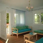 Le Jardin De Temeni * Aígio