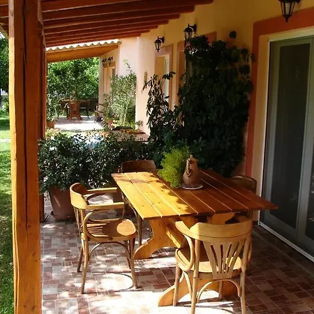 Le Jardin De Temeni Apartmán *