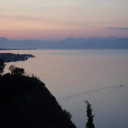 Le Jardin De Temeni * エギオ