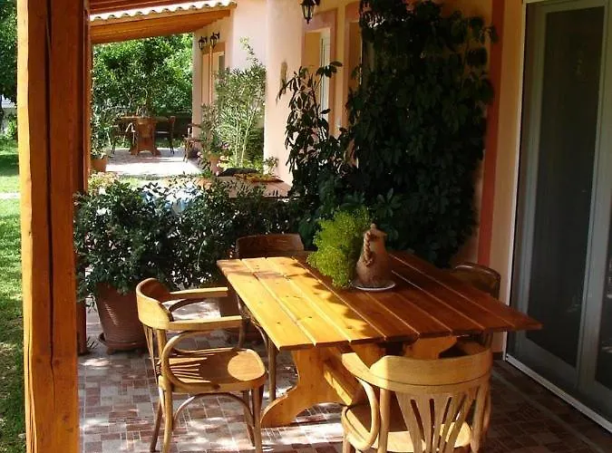 Le Jardin De Temeni アパート *